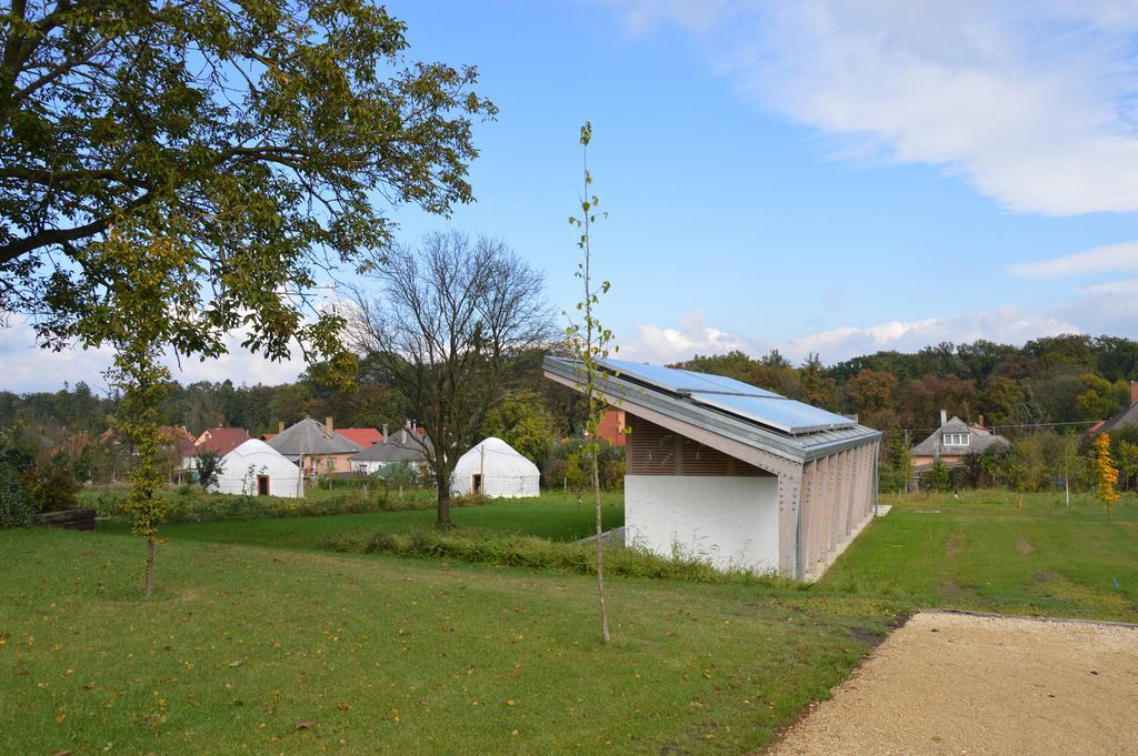Bagolyvár Fogadó- Újfalusy Márton Vendégház Zirc Extérieur photo