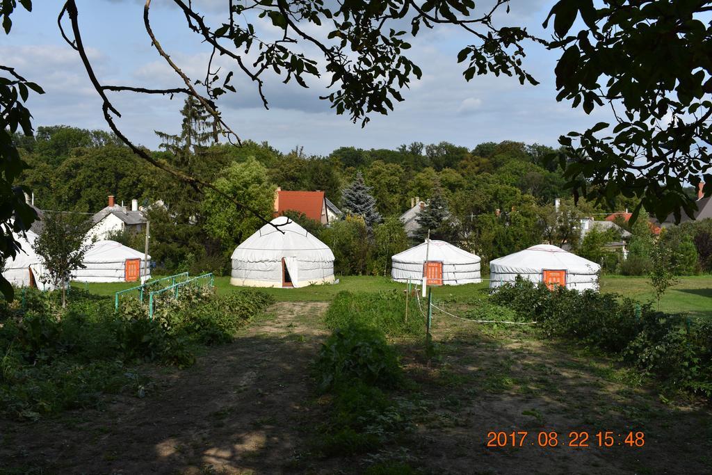 Bagolyvár Fogadó- Újfalusy Márton Vendégház Zirc Extérieur photo