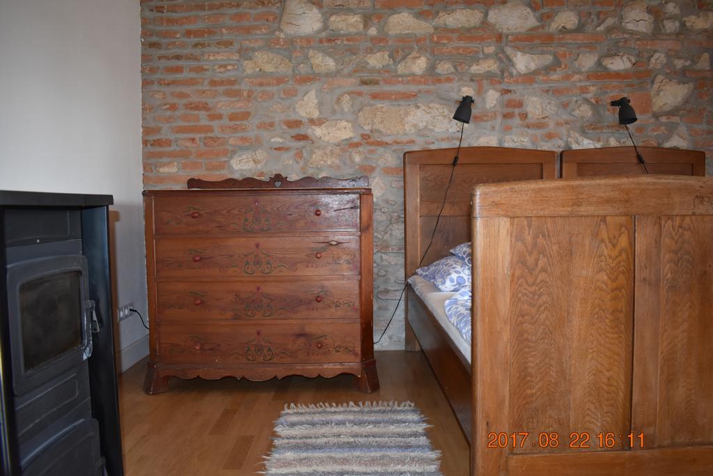 Bagolyvár Fogadó- Újfalusy Márton Vendégház Zirc Extérieur photo