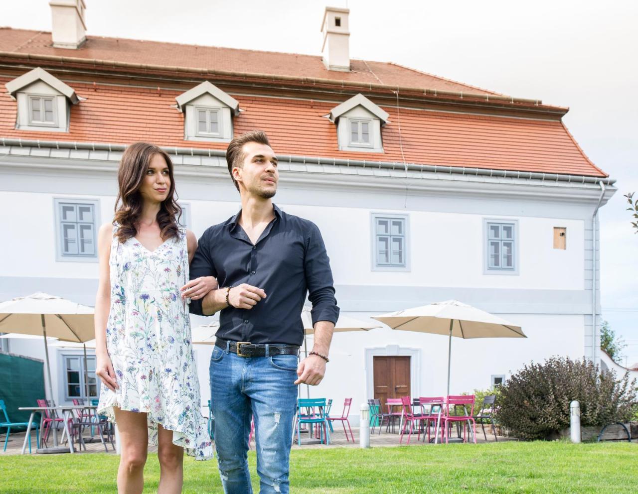 Bagolyvár Fogadó- Újfalusy Márton Vendégház Zirc Extérieur photo