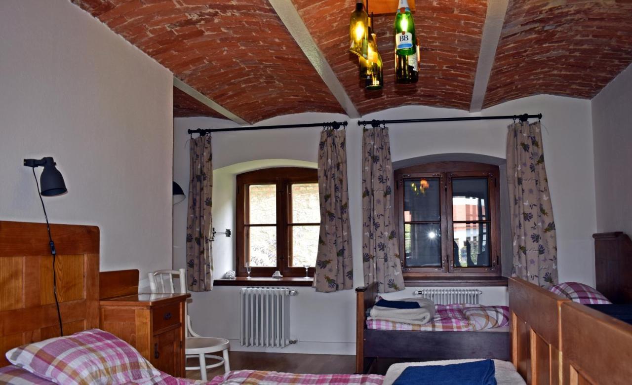 Bagolyvár Fogadó- Újfalusy Márton Vendégház Zirc Extérieur photo
