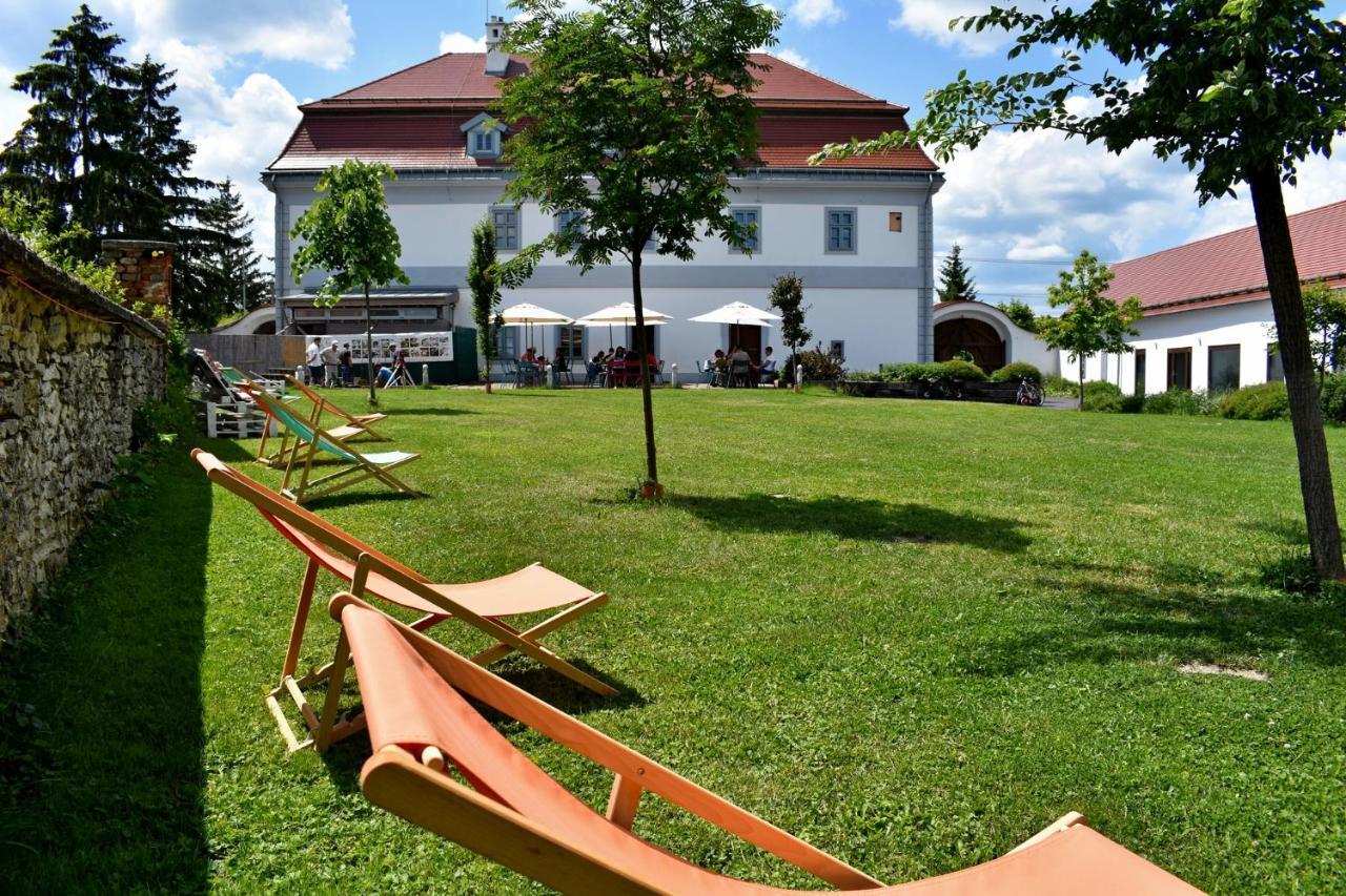Bagolyvár Fogadó- Újfalusy Márton Vendégház Zirc Extérieur photo